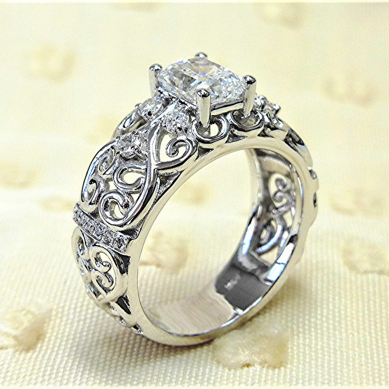 Womens Retro Court-Style Hollowed-Out Zircon Ring