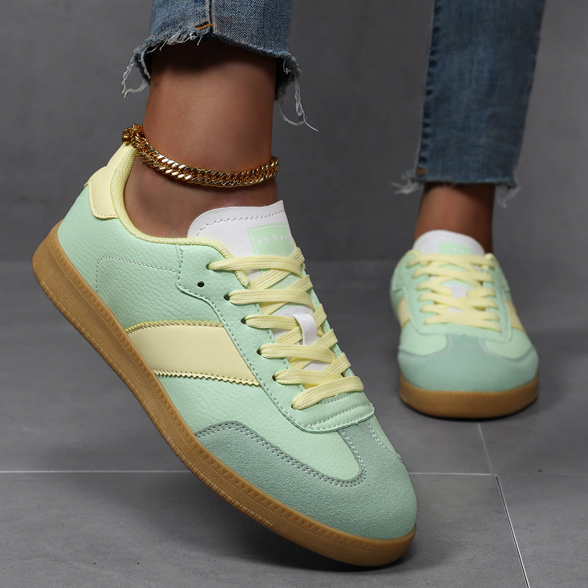 Freizeit-Sneaker mit Leopardenmuster