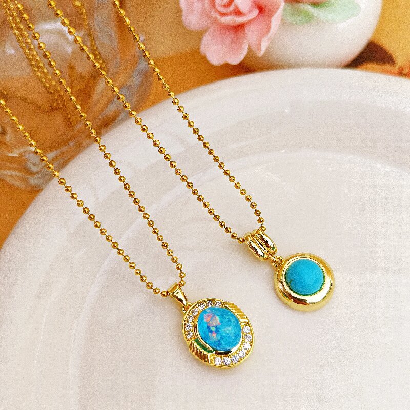 Womens Niche 18K Gold-plated Versatile Collarbone Necklace