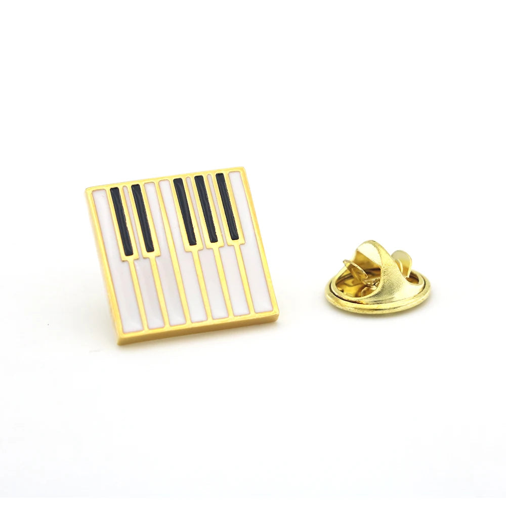 Men's Fashion Brooch Lady's Lapel Pin Clothing Backpack Badge Quality Brass Material Building Blocks Design Suit Pin For Men