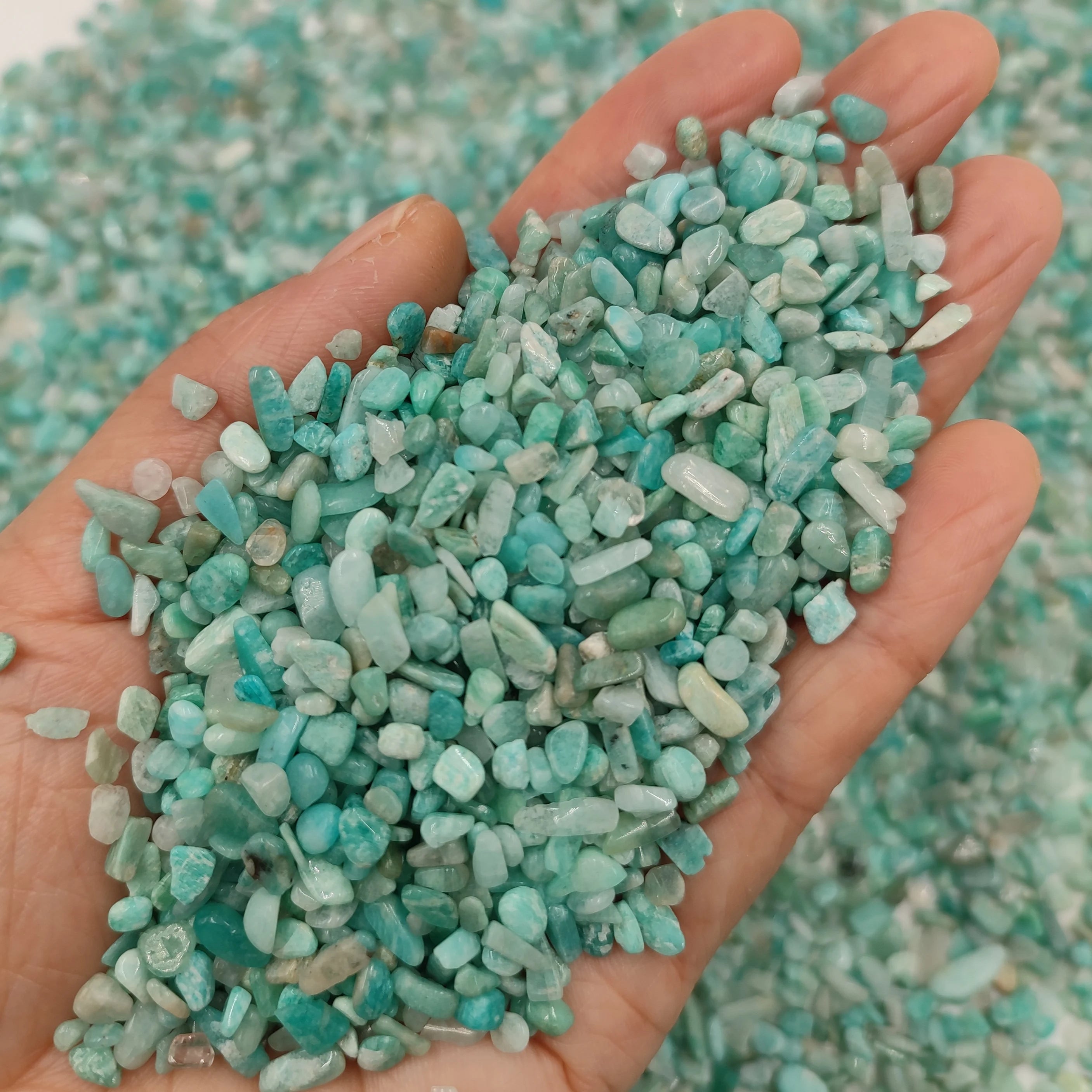 Natural Stone Crystals Mini Amazonite Chips Crystal Stones Gravel Minerals Quartz Energy Home Decor Room Decoration DIY Aquarium