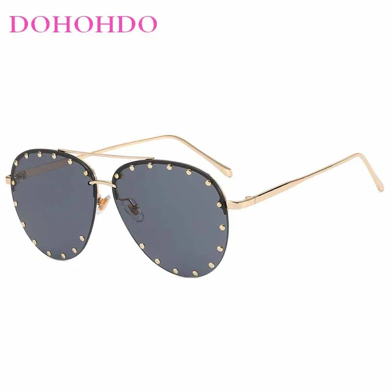 DOHOHDO New Ladies Metal Rivet Pilot Sunglasses Women Luxury Personality Glasses Cool Eyewear Shades Lady Oculos De Sol UV400