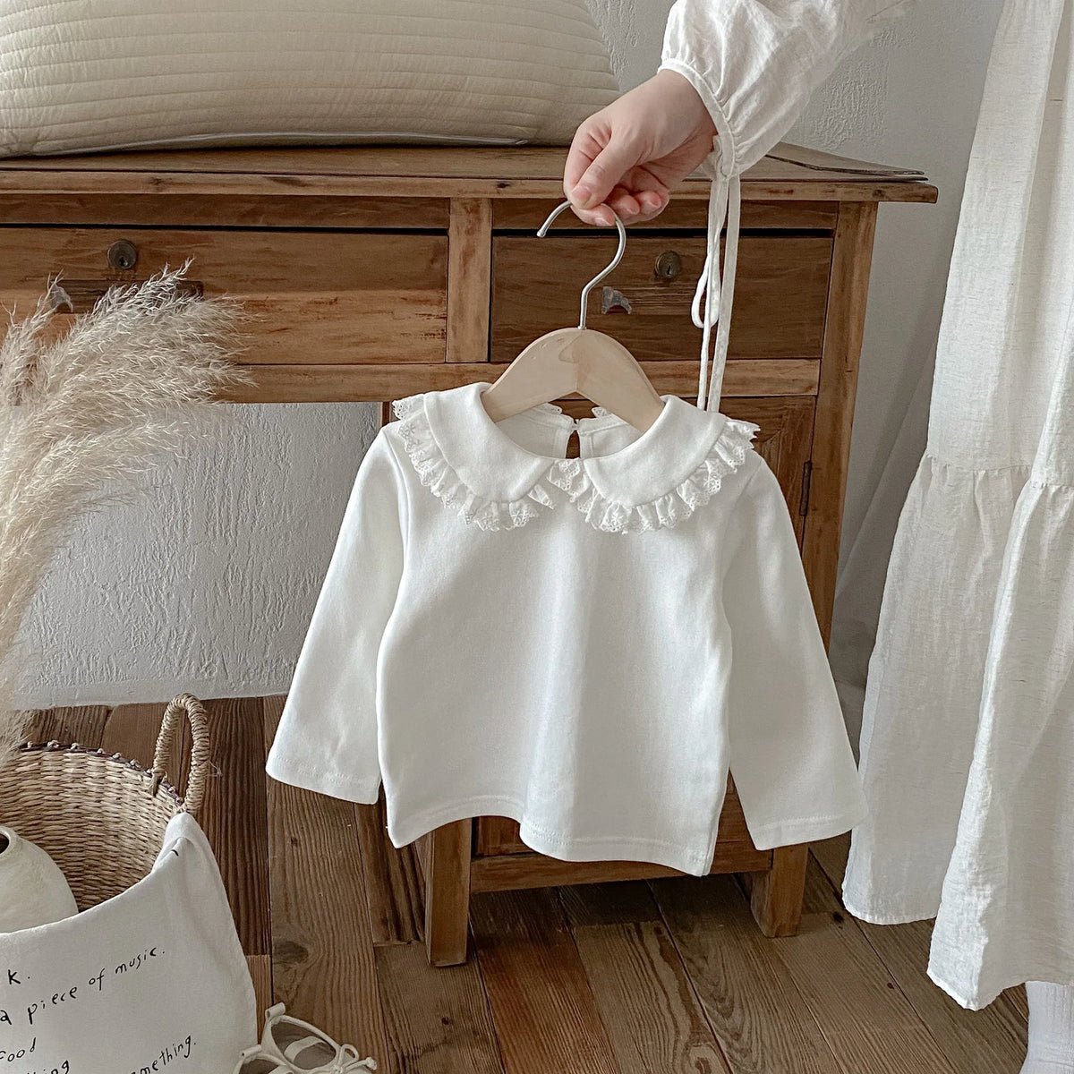 2026 Autumn New Girls Long Sleeve Bottoming Shirts Solid Children Cotton T Shirts Baby Girl Peter Pan Collar Tops Kids Clothes