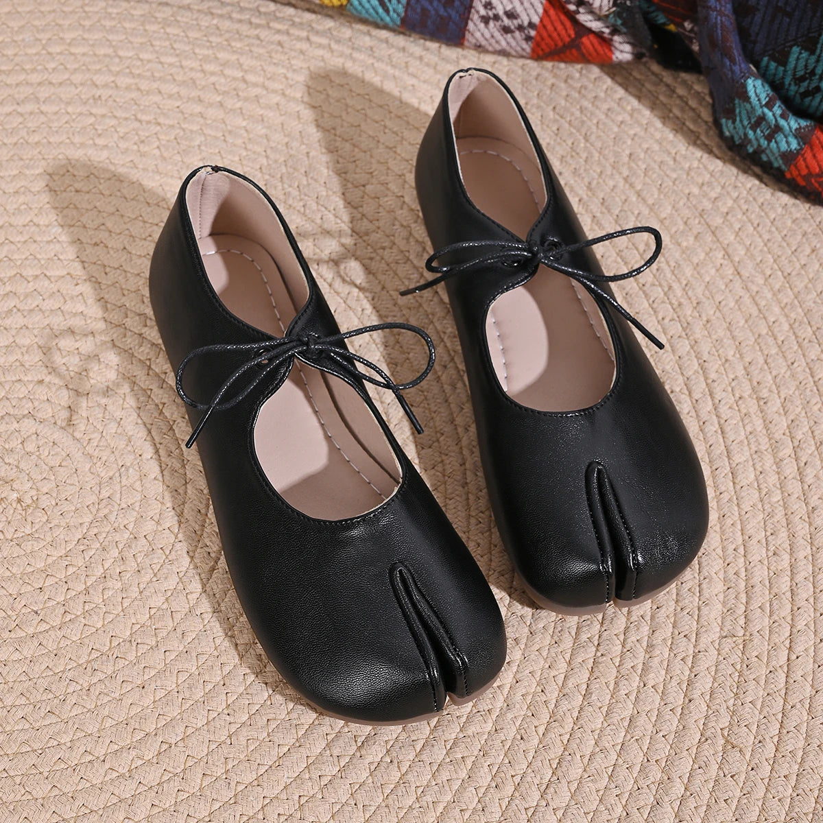 Fashion Soft Leather Split Toe Women Tabi Ballet Flats Spring Autumn Comfortable Walking Lazy Loafers Casual Girls Dance Shoes