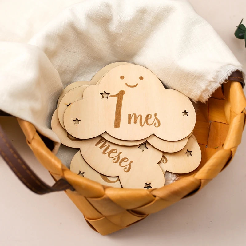 8pc/set Wooden Baby Milestone Card For Newborn Cute Cloud Shape Photography  Props Accessories Month Cards Sticker Newborn Gifts