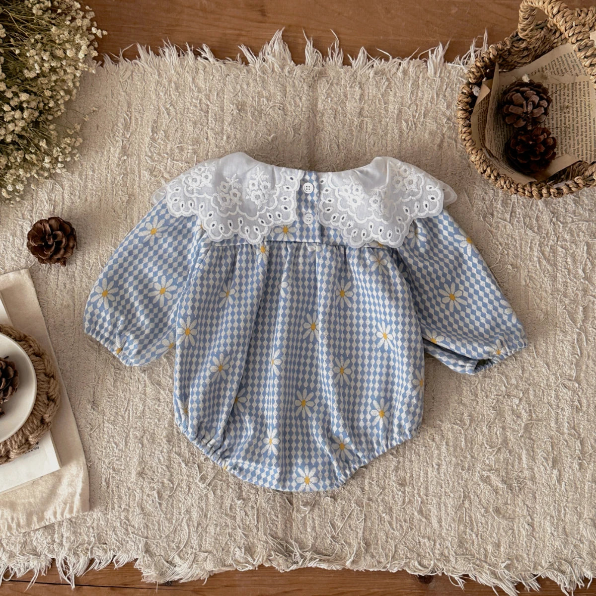 New Autumn Baby Clothing Boys Girls Cotton Long Sleeve  Daisy Printed Doll Neck Bodysuit 0-18M Newborn Casual Romper Spring