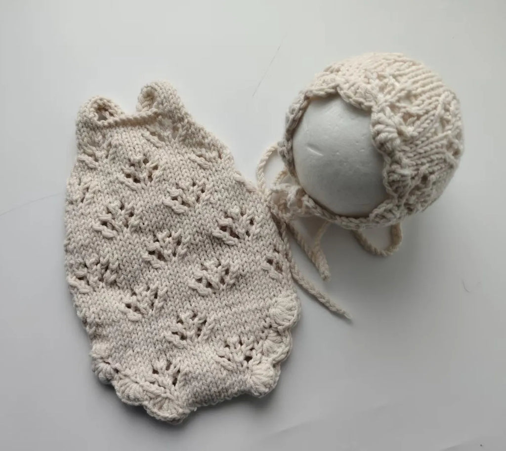 Neugeborenenfotografie Requisiten Blumenmuster Strampler und Hut Set