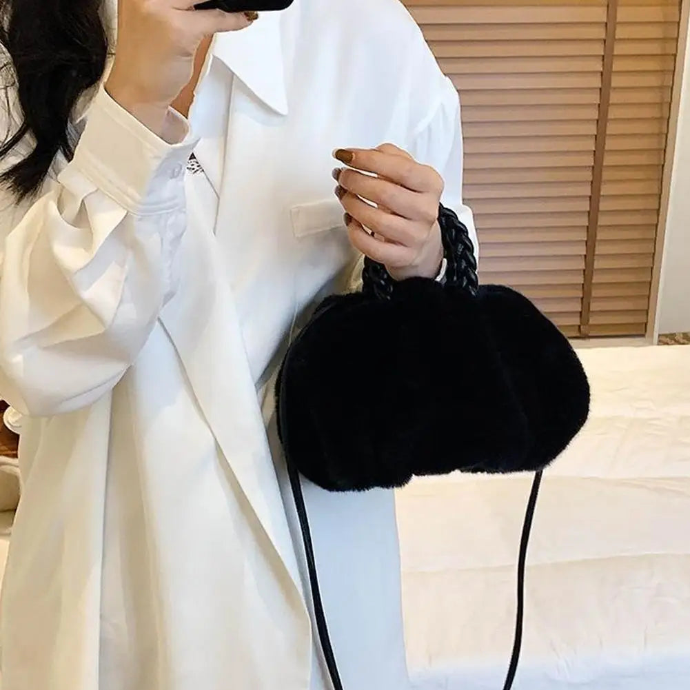 Cute Pumpkin Bag Autumn And Winter New Fashion Cloud Crossbody Bag Niche Design Sweet Girls Handbag Travel Shoulder Bag