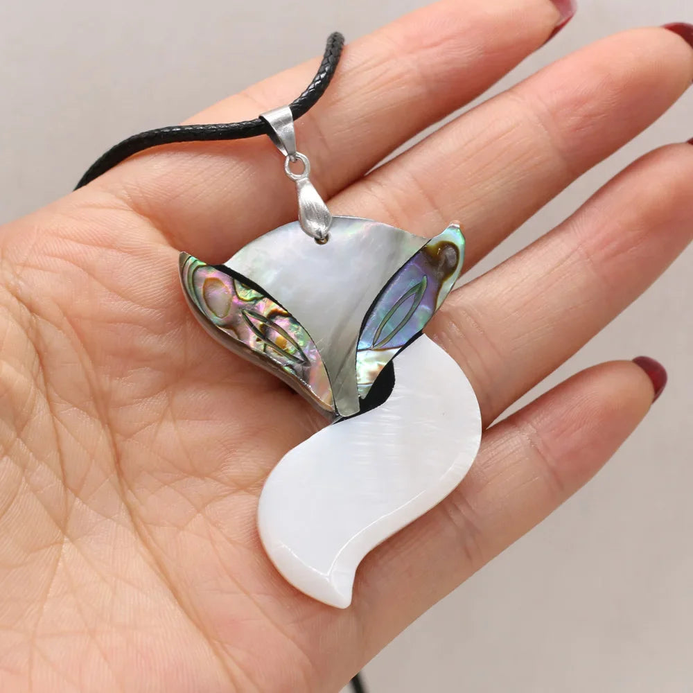 Natural Sea Turtle Shape Black Shell Necklace Pendants Charms Jewelry for Women Party Gift Size 50x48mm Length 55cm