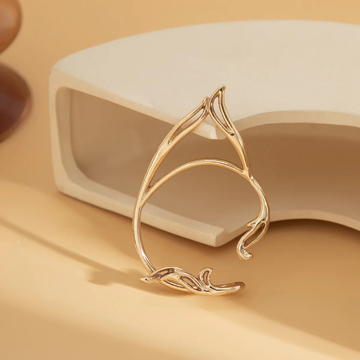 Fairy Ear Cuff Earring for Women Simple Hollow Cat Ears Outline Elf Ear Clip Creative Single No Piercing Earrings Party