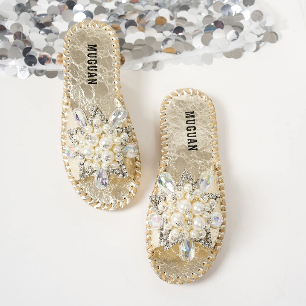 Aphixta New Gold Crystal Flower Slippers Women Summer Round Toe Shoes Outdoor Flat Heel Bling Slides Big Size43 Luxury Flip Flop