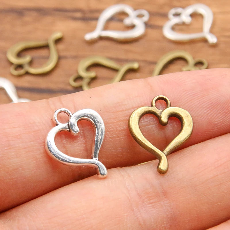 30PCS 14X18mm 2 Farben 2023 Neues Produkt Großhandel Metalllegierung Hohlherz Anhänger für Schmuckherstellung DIY Handgemachtes Handwerk