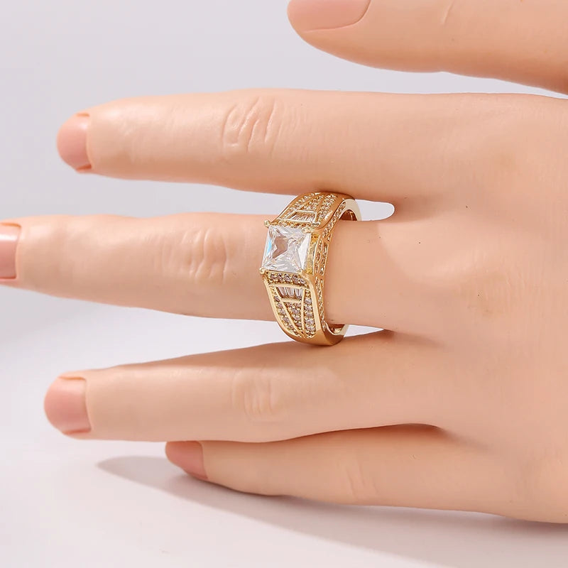 Anillo de Dedo Chapado en Oro con Diseño Clásico de Moda para Mujer Lujo Brillante Zirconia Sintética Compromiso Ceremonia Joyería Artesanal