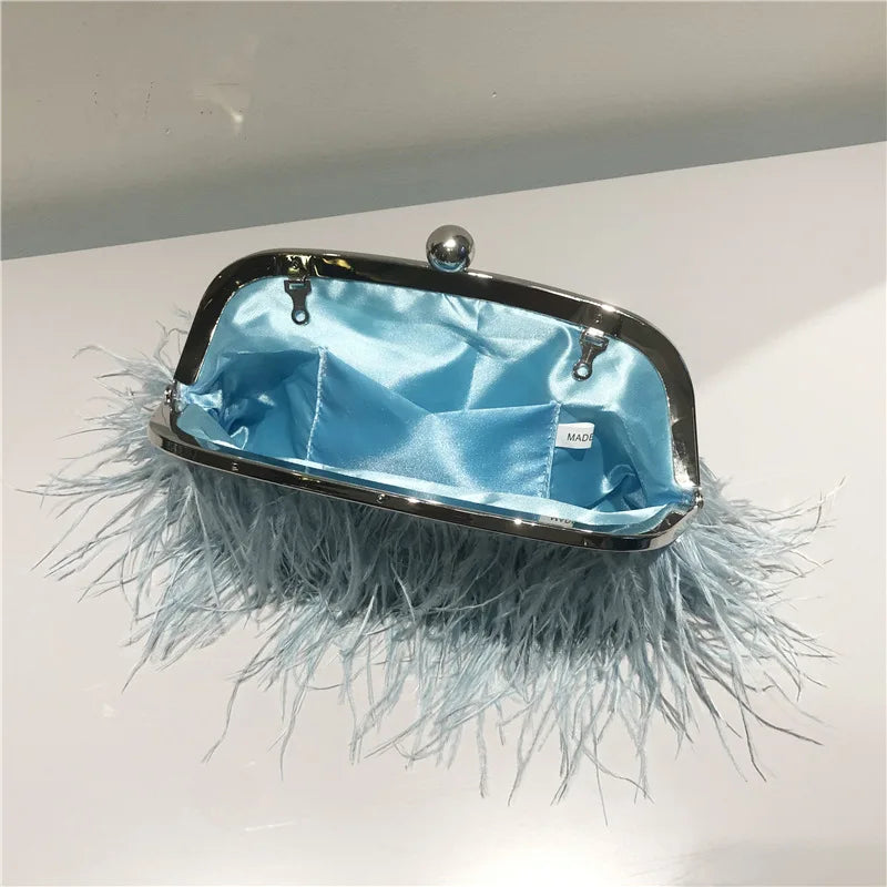 Luxury brand Handle Bag 2025 Fashion  Female Wallet Retro Lux Shoulder Bag New Temperament Feathers Pearl Chain Crossbody Clutch