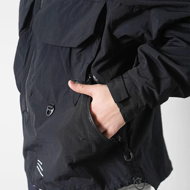 Lockere, wasserabweisende Kapuzenjacke Bequeme langärmelige Oberbekleidung im jugendlichen Stil für Herren und Damen