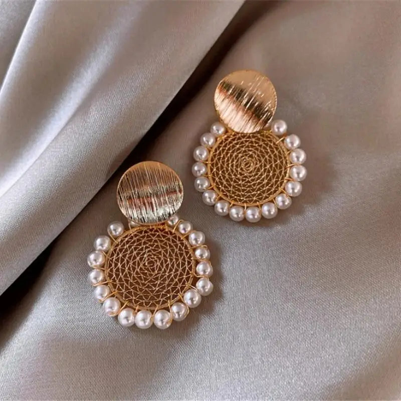 XIYANIKE Geometric Round Pearl Earrings Temperament Online Celebrity Earrings Personality Design Earrings New 2021