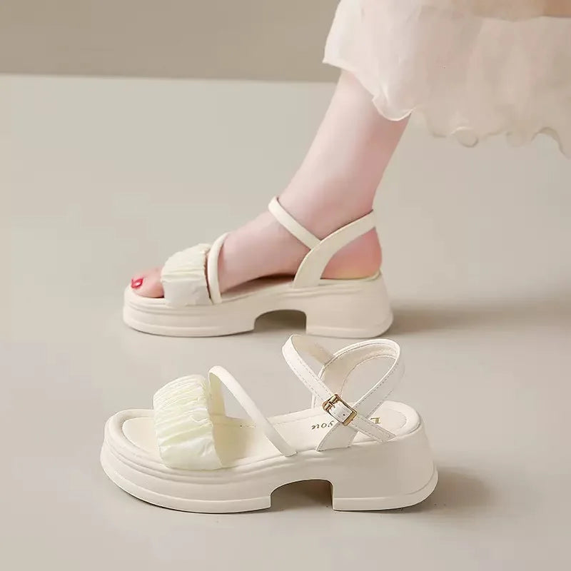Fairy Style Thick Soled Sandals for Women Wearing Summer   New Thick Heels with Fashionable Beach Shoes
