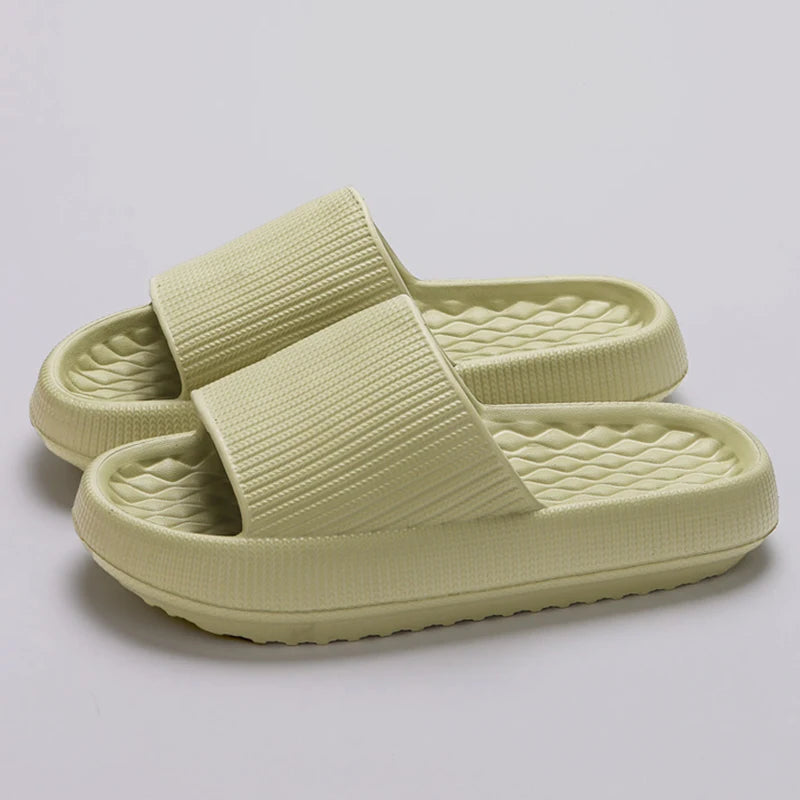 Thick Bottom Cloud Slippers Women Summer 2024 Lightweight Soft Sole Platform Sandals Woman Casual Non-slip Beach Shoes Slides