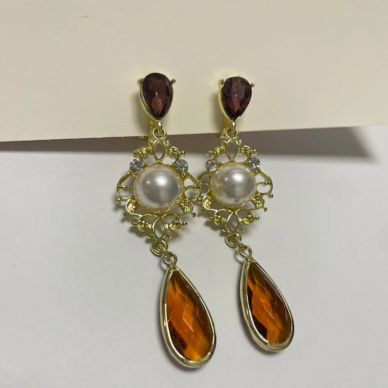 Vintage Elegant Baroque Pearl Ear Clips Earring Jewelry Temperament Long Water Drop Crystal Clip on Earrings Without Piercing
