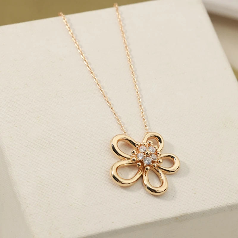 Statement Floral Pendant Necklace for Women, Elegant Large Flower Zircon Accent Choker for Party,Gift, Sparkling Fashion Jewelry