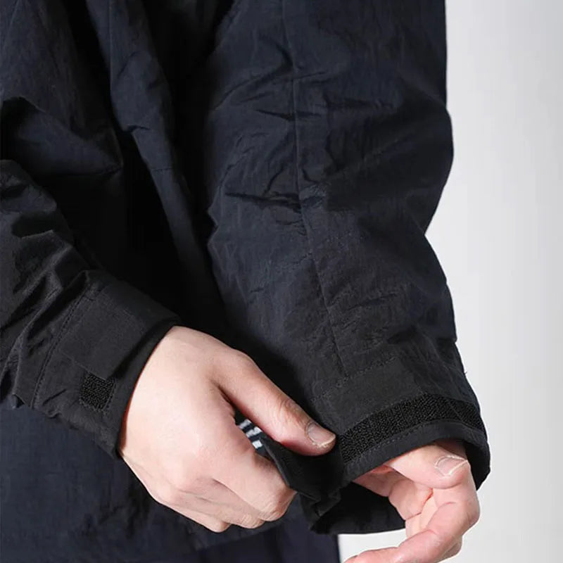 Lockere, wasserabweisende Kapuzenjacke Bequeme langärmelige Oberbekleidung im jugendlichen Stil für Herren und Damen