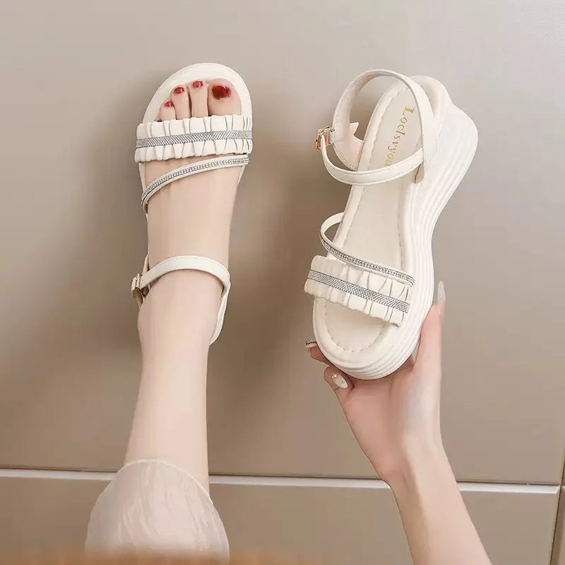 Fairy Style Thick Soled Sandals for Women Wearing Summer   New Thick Heels with Fashionable Beach Shoes