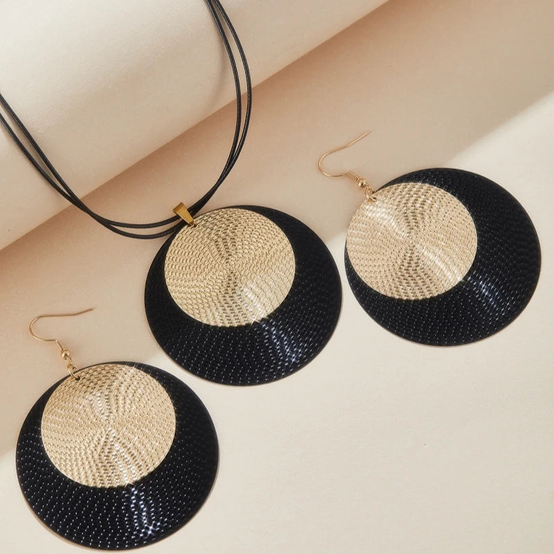 European and American Hip-hop Retro Circle Pendant Necklace Earrings Women Fashion Elegant Exaggerated Party Jewelry Gift