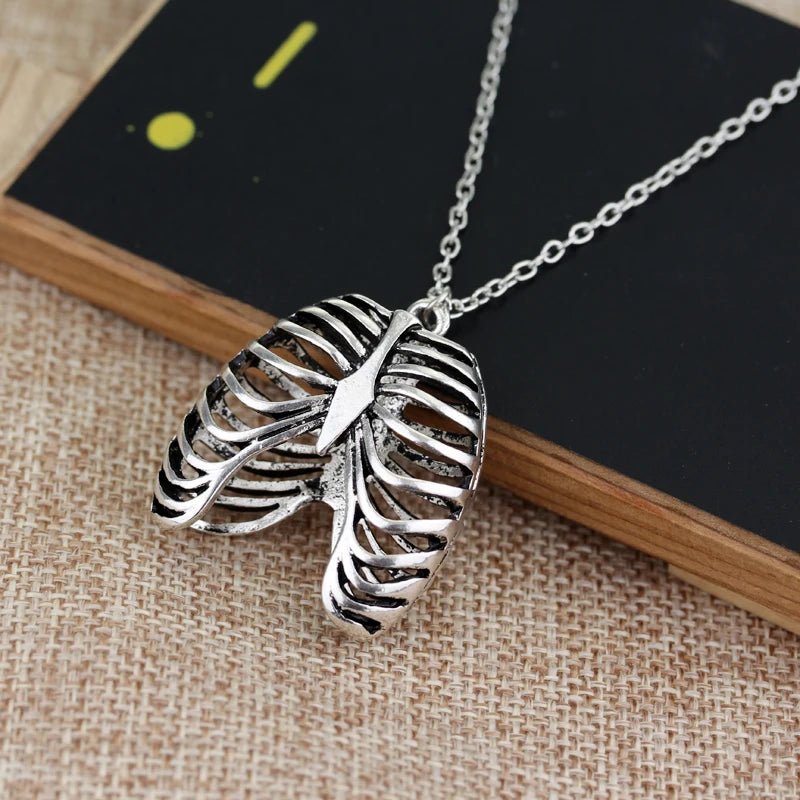 Gothic Vinage Old Silver Color Rib Cage Necklace Anatomical Skeleton Heart Goth Punk Unique Retro Pendant Necklace For Men Women