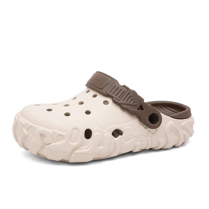 Hollow-Out Shoes for Men, Summer Outdoor Wear, Non-Slip, Wear-Resistant, Closed-Toe Sandals, Men's Beach Casual Sports Soft-Soled Slippers