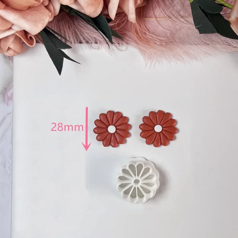 Spring Hollow Flower Pattern Soft Pottery Cutters Geometric Polymer Clay Molds DIY Ceramic Earrings Jewelry Pendants Hand Tools