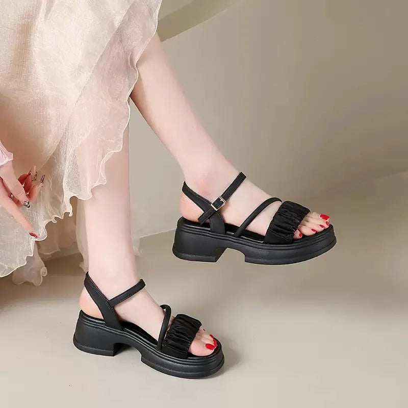 Fairy Style Thick Soled Sandals for Women Wearing Summer   New Thick Heels with Fashionable Beach Shoes