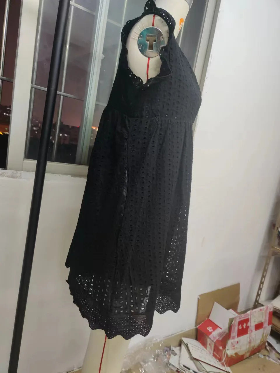 New summer women's fashionable temperament, casual and sexy commuting solid color lace jacquard hollow V-neck dress