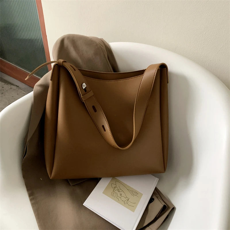 Fashion Leather Tote Bag for Women 2026 Trends Female Simple Large High Capacity Shoulder Side Bag Handbags and Purses Women Bag