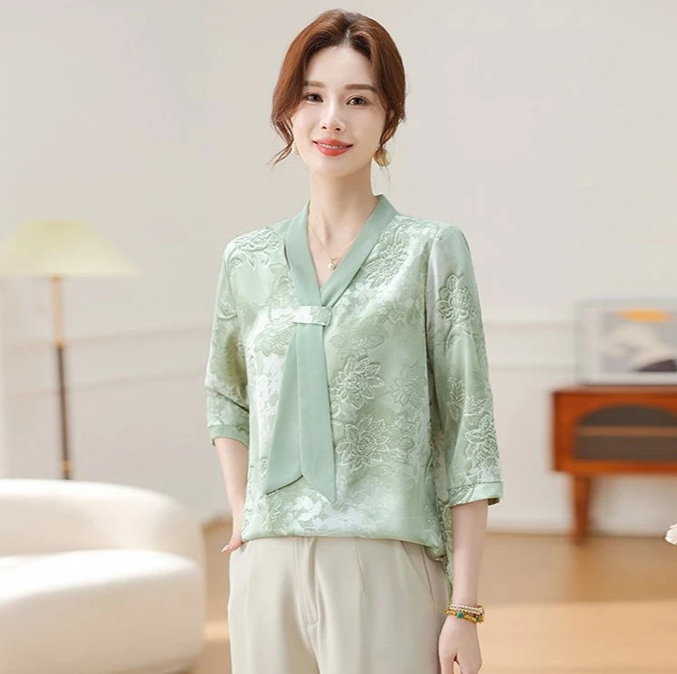 Fashion Printed Spring and Autumn shawl collar Women's Fashion Floral Checked Mid Sleeved Loose Chiffon Tops