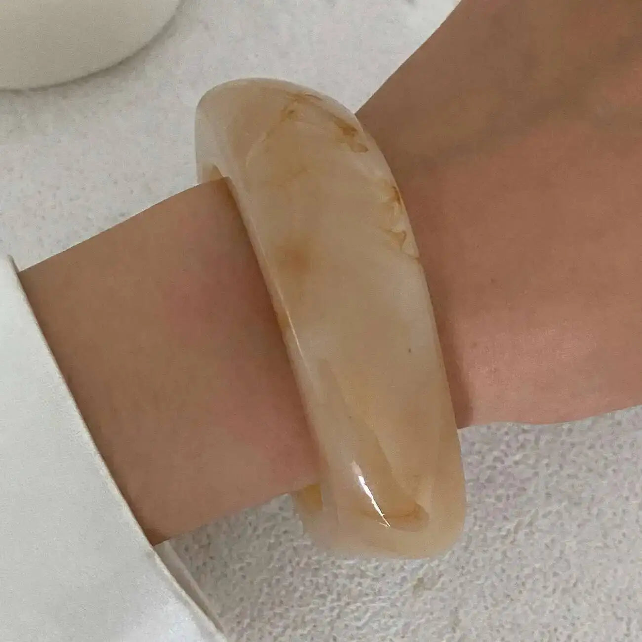 SHIXIN Vintage Brown Coffee Acrylic Resin Chunky Bangle Bracelet for Women Punk Metal Irregular Spring Open Bangle Men Jewelry