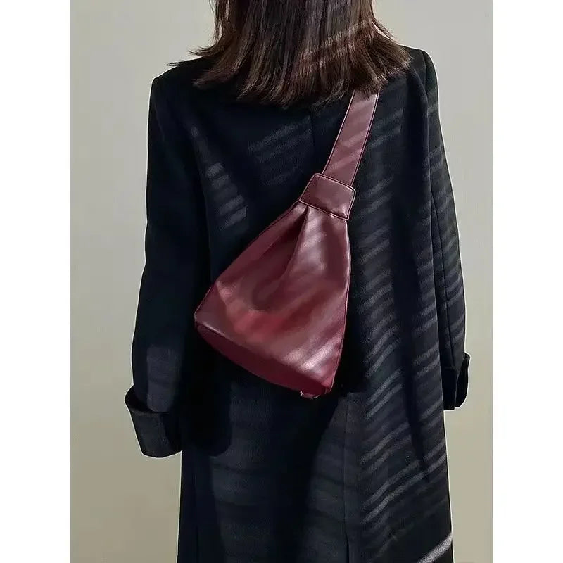 Women Chest Bag PU Bucket Fashion Casual Solid Zipper SOFT Shoulder Bags Crossbody Simple Women Bag Euro-America Style