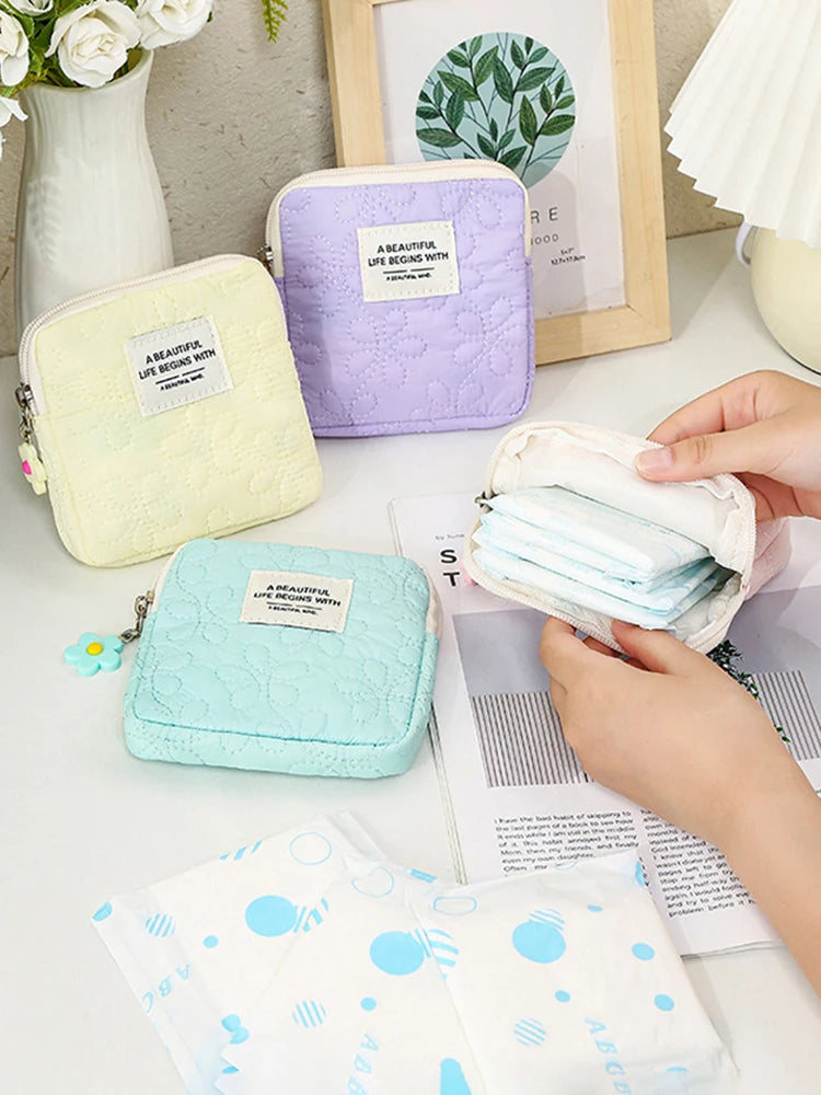 Fashion Women Small Cosmetic Bag Travel Mini Sanitary Napkins Organizer Make Up Coin Money Card Lipstick Storage Pouch Purse Bag