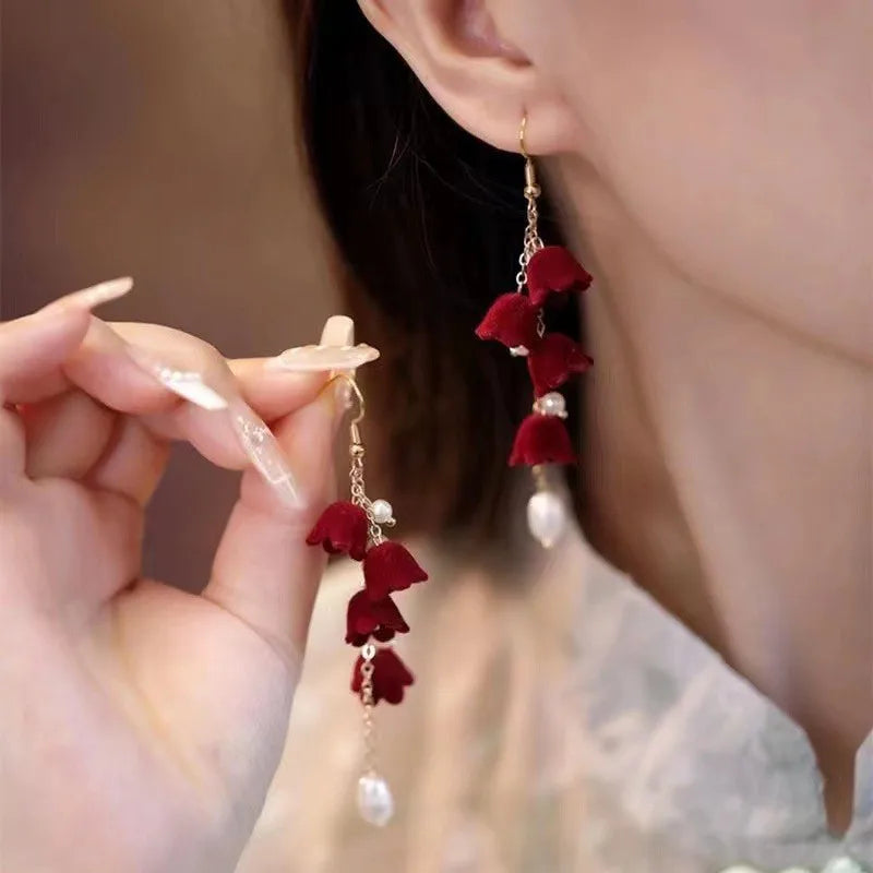Vintage Wine Red Flocking Flower Drop Earrings For Women Jewelry 2026 Trending Long Bowknot Crystal Pearl Bridal Dress Earrings