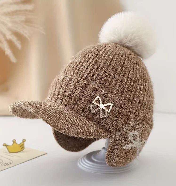 1Piece of Winter Hat, Thickened And Warm, Featuring a Duckbill Design, a Bow And a Pom-Pom. Stylish for Autumn for Kids Aged 4-8