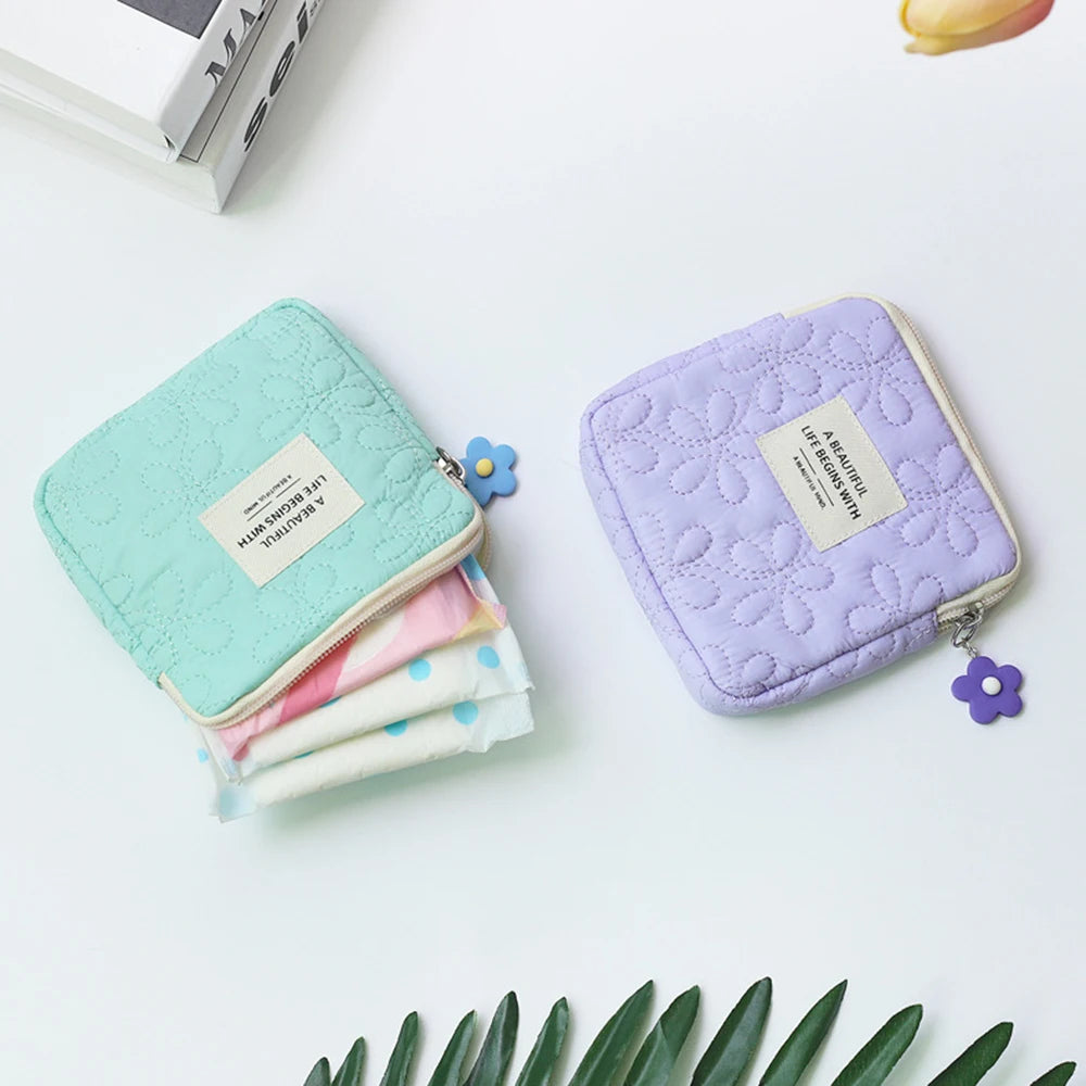 Fashion Women Small Cosmetic Bag Travel Mini Sanitary Napkins Organizer Make Up Coin Money Card Lipstick Storage Pouch Purse Bag