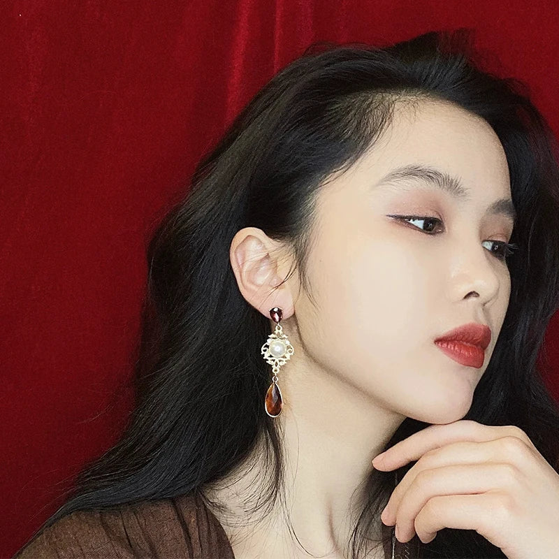 Vintage Elegant Baroque Pearl Ear Clips Earring Jewelry Temperament Long Water Drop Crystal Clip on Earrings Without Piercing