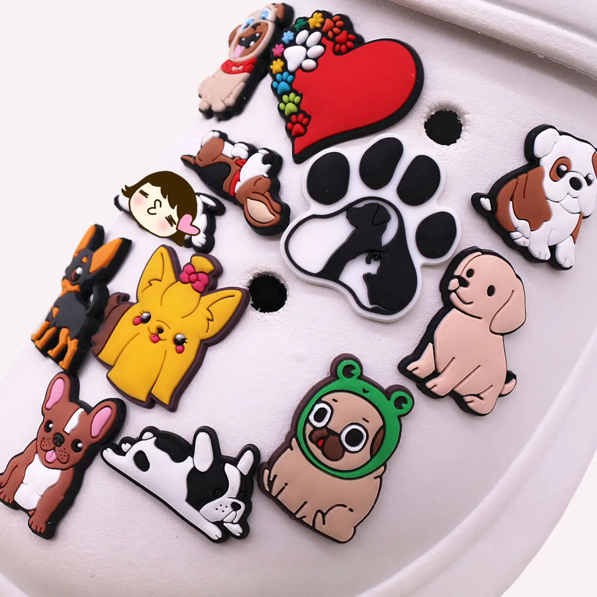 1 Pcs Favorite Pets PVC Shoe Charms Bulldog Labrador Beagle Shapes Shoes Upper Buckle Aceessories Lovely Pug Sandals Decorations
