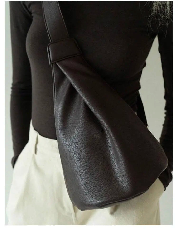Women Chest Bag PU Bucket Fashion Casual Solid Zipper SOFT Shoulder Bags Crossbody Simple Women Bag Euro-America Style
