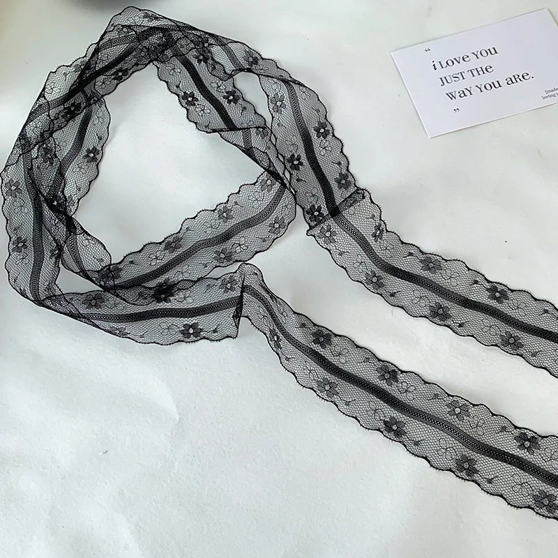 Women's Lace Belt Long Waistband in Black and White Waist Band for Woman Fashion Tie Up Lace Belt for Dress Jeans Decoration