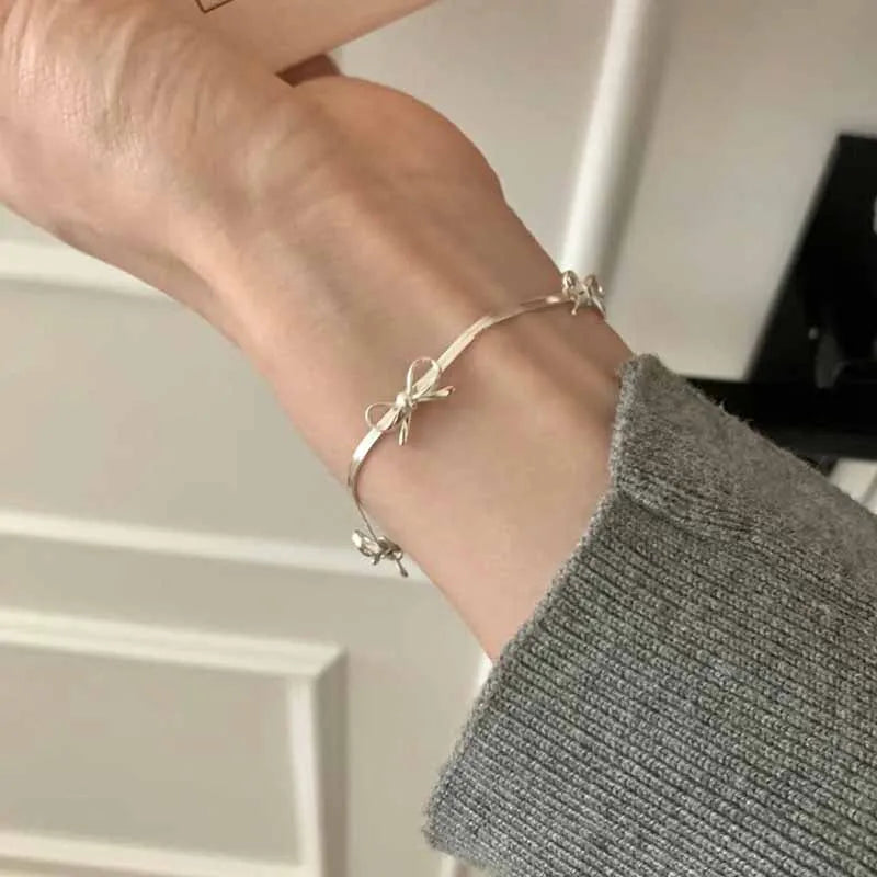 New 925 Sterling Silver Bow Bracelet Simple Personality Charm Geometric Shape Bracelet Birthday Gift Women's Exquisite Jewelry