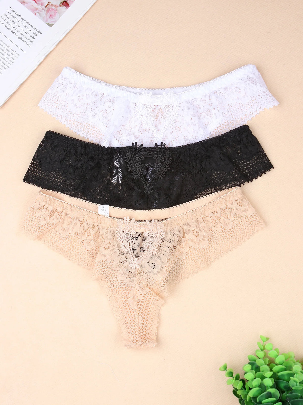 Fashion Sexy Thongs Hollow Out Back Lingerie Female Lace Flower G-String Panties Breathable Underwear Women Plus Size 3Pcs