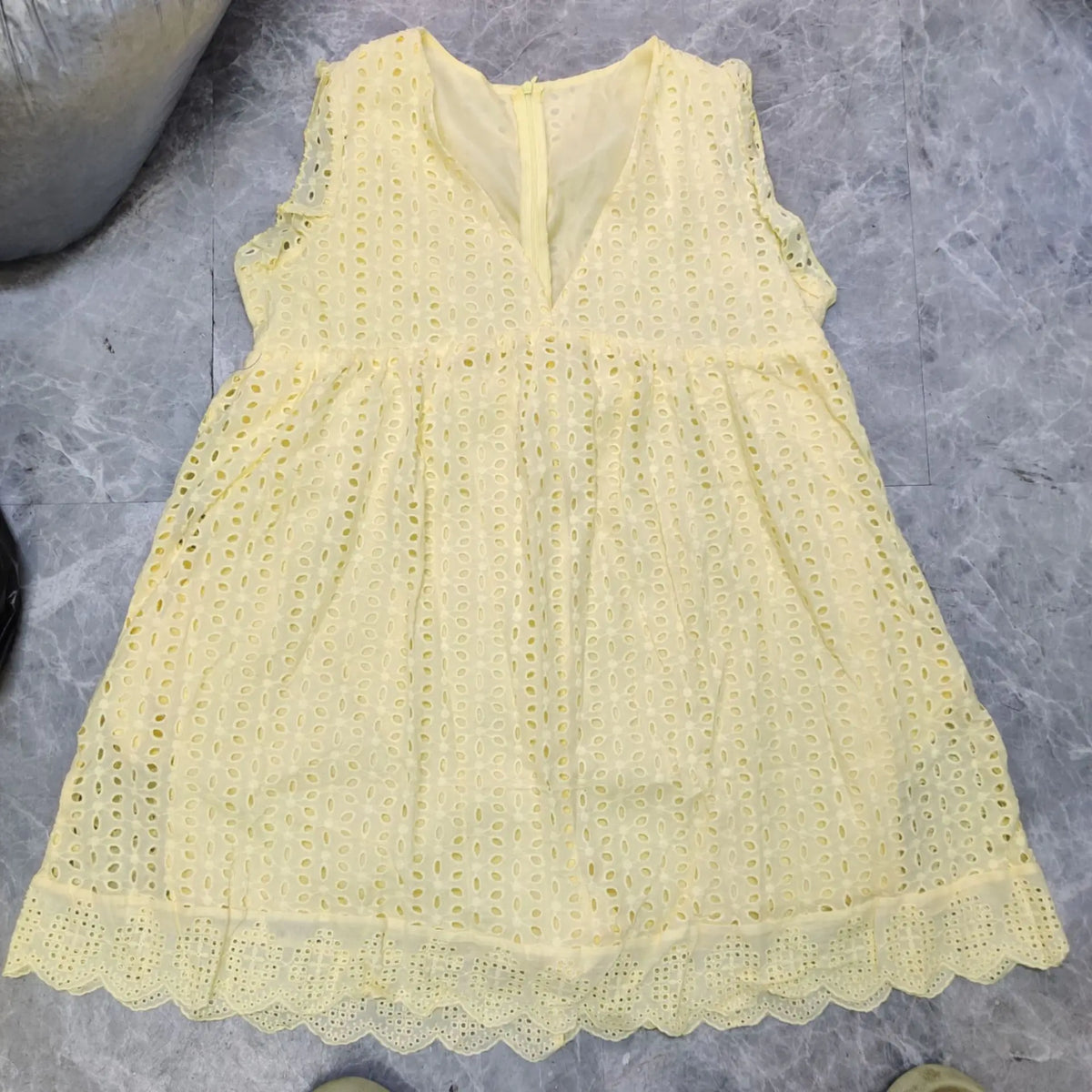 New summer women's fashionable temperament, casual and sexy commuting solid color lace jacquard hollow V-neck dress