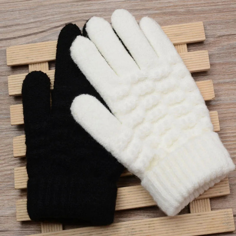 Nuevos guantes de punto gruesos de moda para niños, guantes cálidos de invierno para niños, manoplas elásticas para niños y niñas, guantes sólidos con dedos divididos