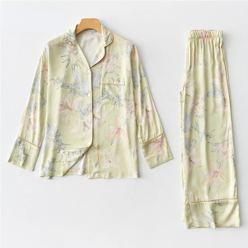 Luxury Floral Pajama Set Women Silk-like Viscose Loungewear Elegant Lily Print Sleepwear 2 Piece with Piping Long Sleeve Suit