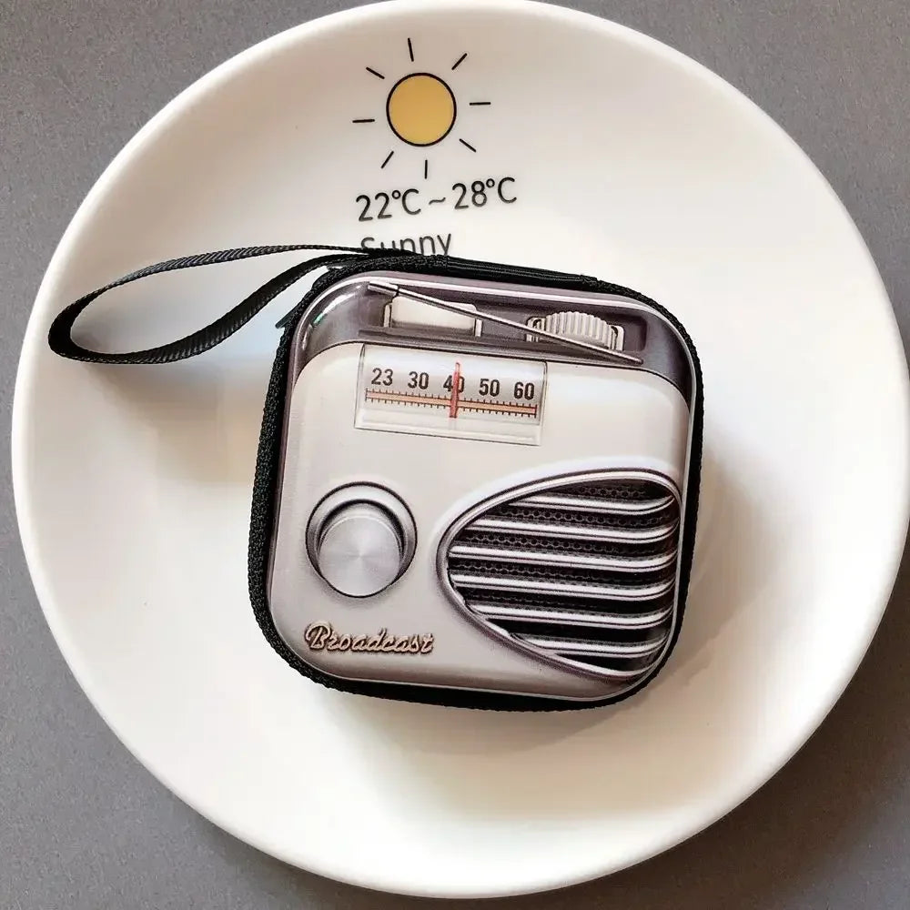 Retro Feelings Creative Coin Purse Headphone Storage Bag TV Tape Bag Coin Bag Storage Box Wallet Purse Kids Earphone Box